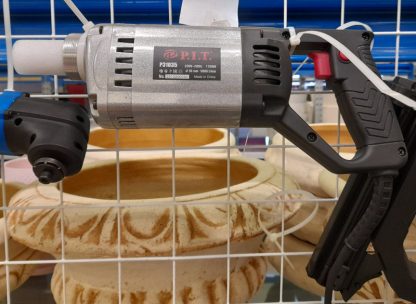 Вибратор электрический ручной для бетона PIT P31035 (1100 Вт, 1.5 м длина булавы)